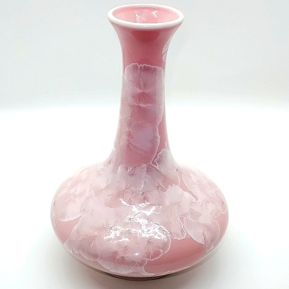 SOLD       Vintage Crystalline Pottery Vase in Rare Pink 7 in tall - Picture 1 of 10